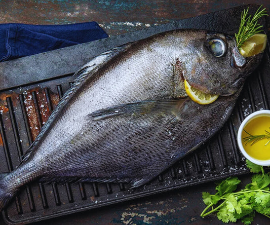 Black Pomfret (1 Kg)